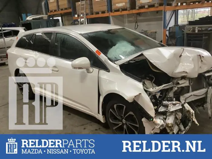 Insertion ceinture de sécurité arrière droite Toyota Avensis