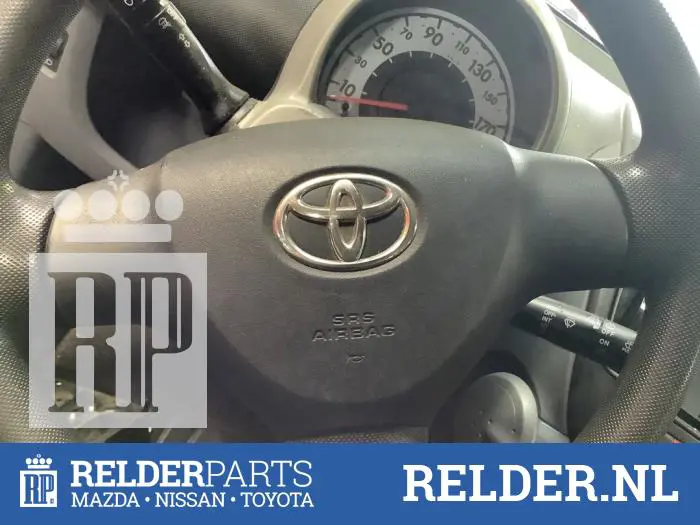 Left airbag (steering wheel) Toyota Aygo