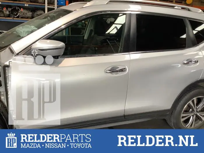 Portier 4Deurs links-voor Nissan X-Trail