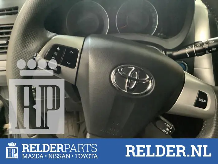 Left airbag (steering wheel) Toyota Auris