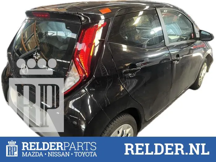 Ruitensproeierpomp achter Toyota Aygo