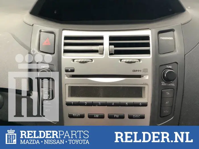 Radio CD player Toyota Yaris