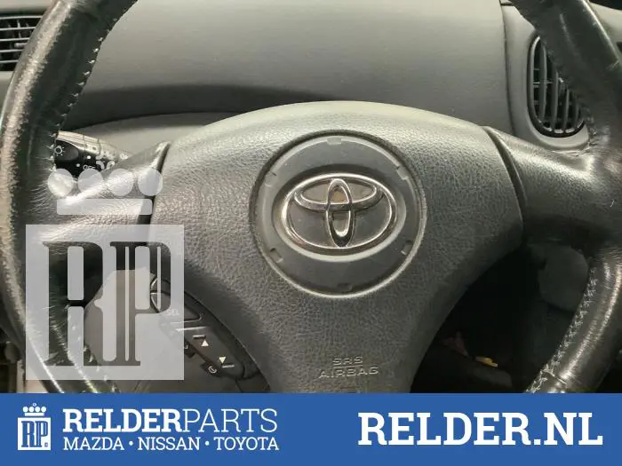 Left airbag (steering wheel) Toyota Yaris Verso